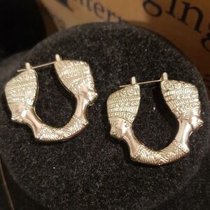 Silver Egyptian Queen Nefertiti Earrings
